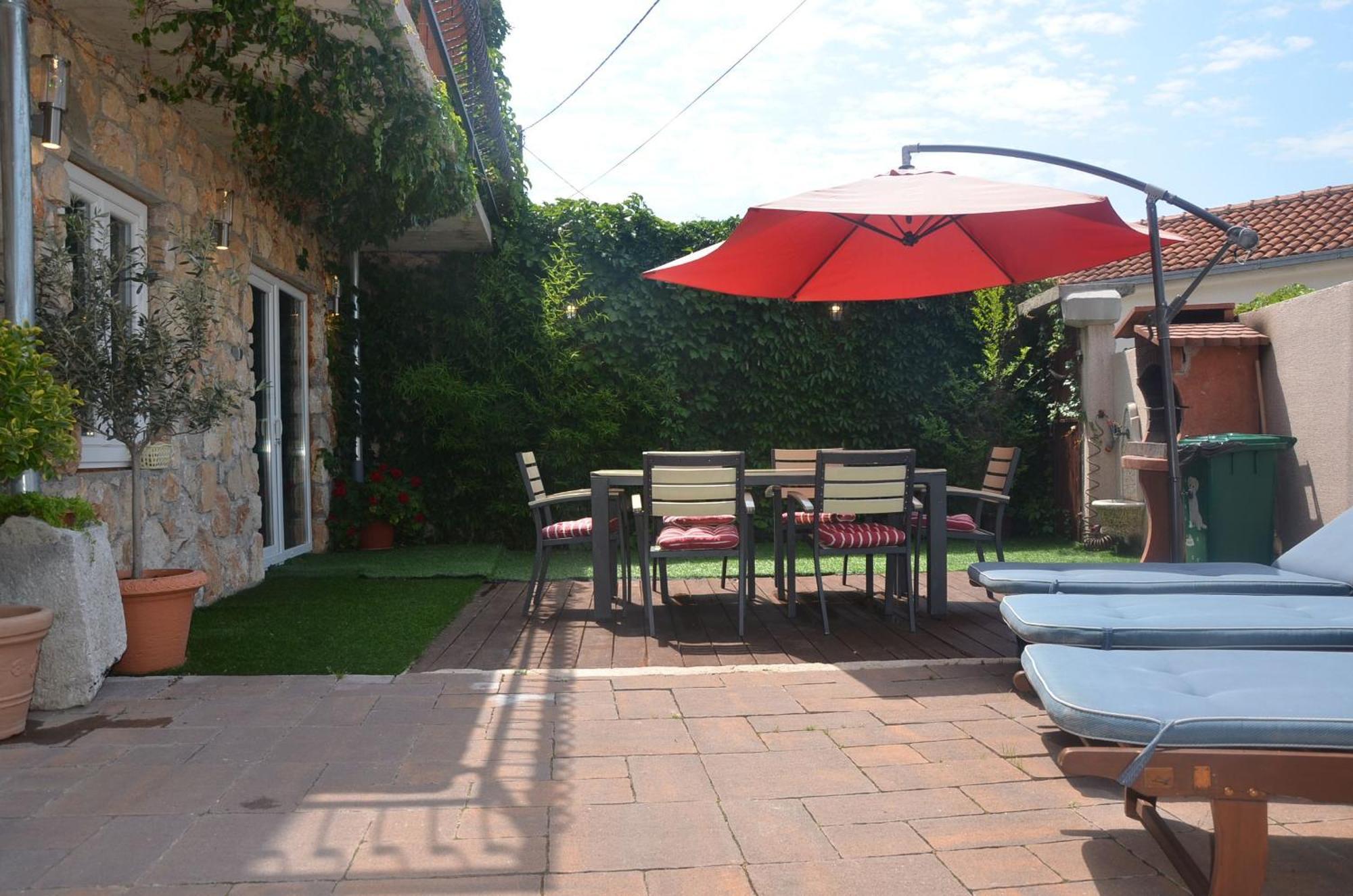 Grosses Ferienhaus Mit Eigenem Pool Und Terrasse Crikvenica Exterior foto